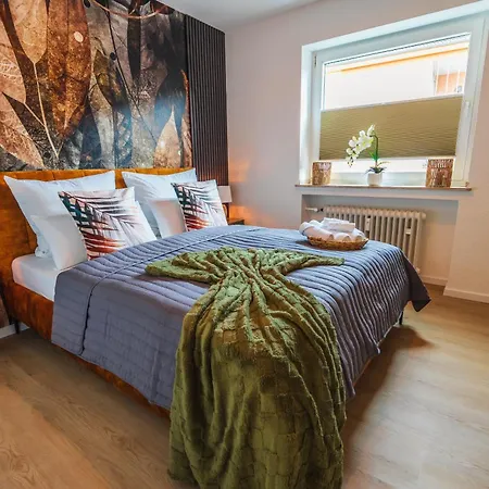 Design Mit Balkon - Naehe Schloss Rheydt